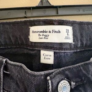 Abercrombie & Fitch The Baggy Low Rise Curve Love